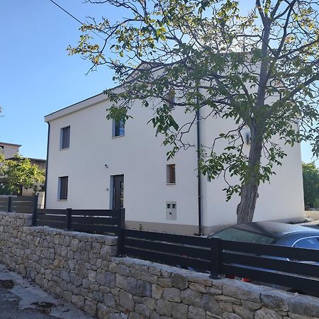 Apartments Grape Pirovac Esterno foto